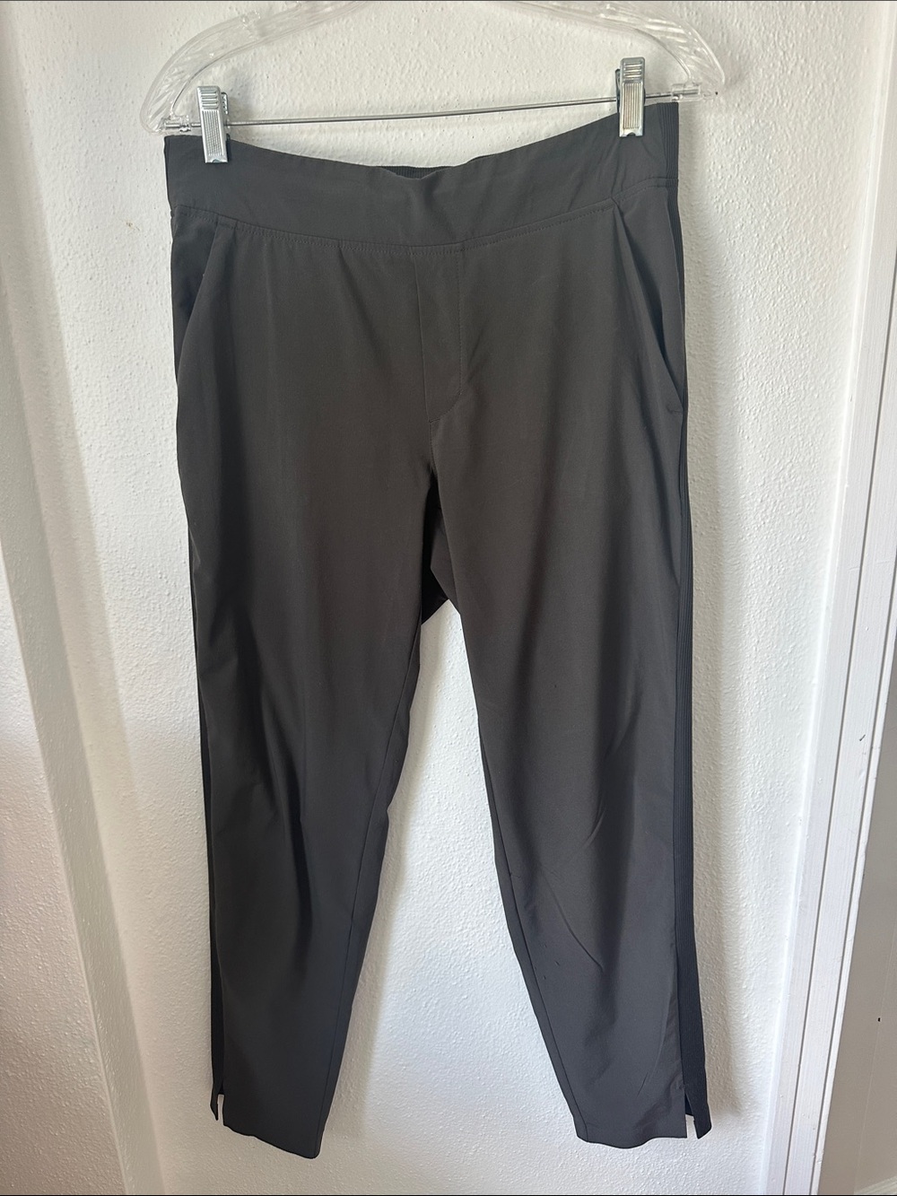 Athleta Brooklyn Charcoal Ankle Pants
